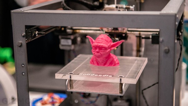 Пять 3D-принтеров стоимостью менее 100 тыс. рублей