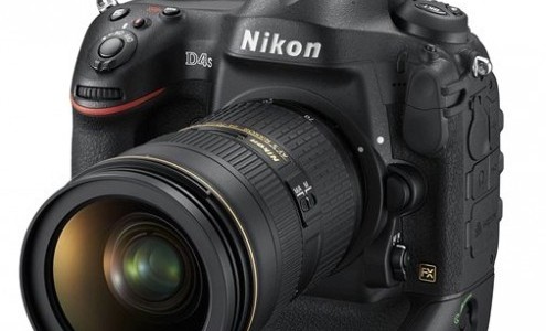 Nikon представила камеру D4S