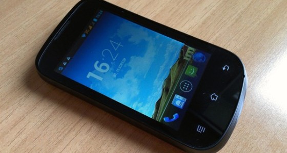 Haier W701: бюджетный смартфон на Android