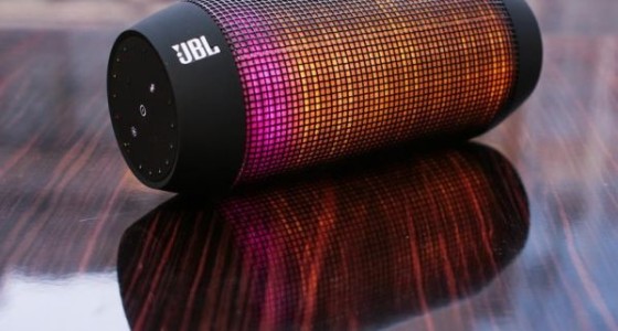  Колонка JBL Pulse покажет цвет музыки