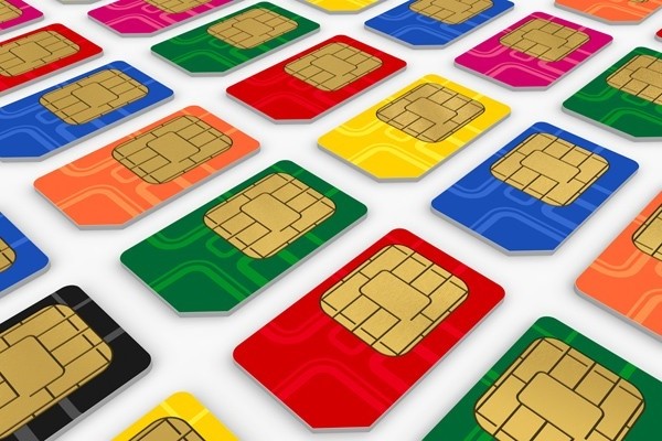Пять недорогих телефонов с тремя SIM-картами 
