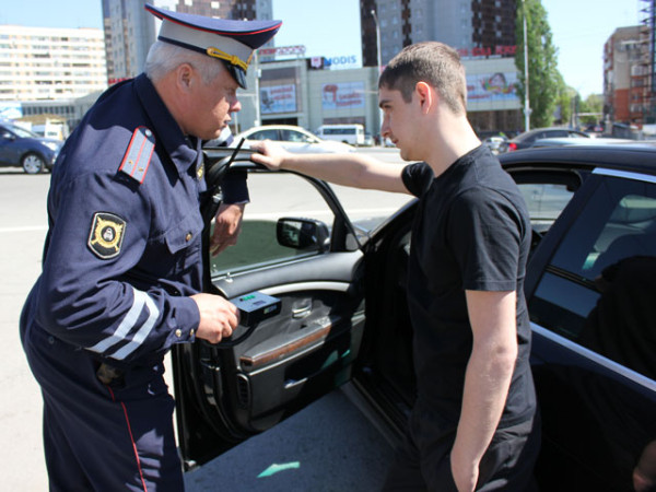 водителей в России штрафовали