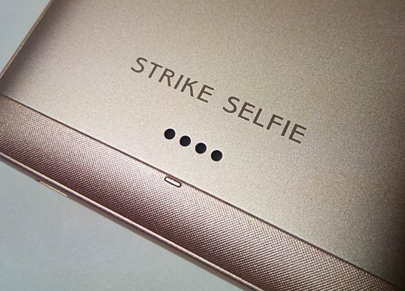 BQ Strike Selfie 