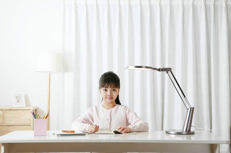  Xiaomi Yeelight Eye Lamp Pro