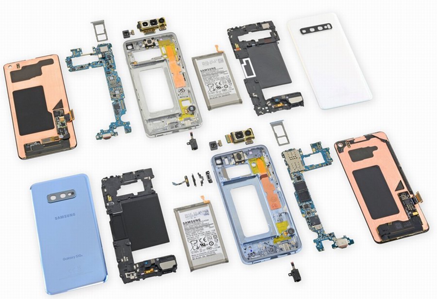 Samsung Galaxy S10 разобрали на части и оценили ремонтопригодность